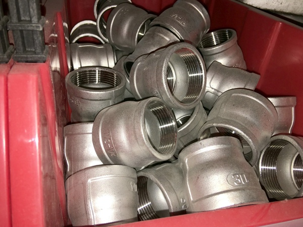 不锈钢异经内丝接头