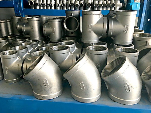 不锈钢45°丝扣弯头 不锈钢45°丝扣弯头